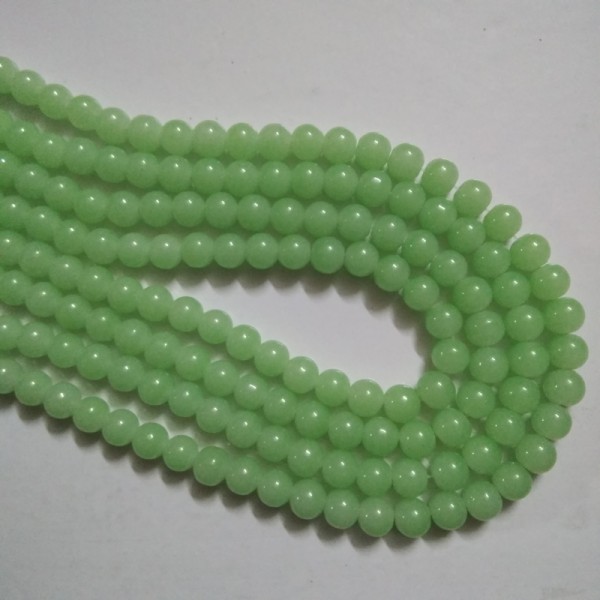 Glass Bead 8 mm Pale Green